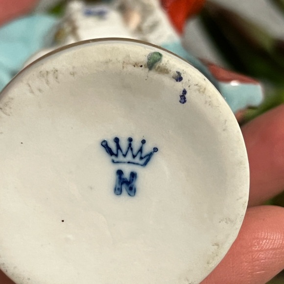 PAIR COLONIAL CAPODIMONTE COUPLE BOY GIRL DOVE FLOWERS,DRESDEN LACE - Picture 7 of 12